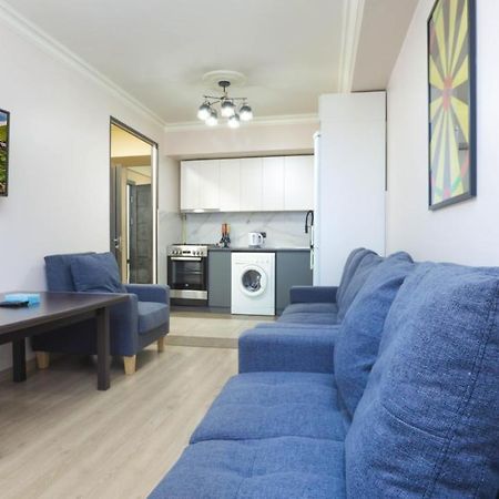 Stay Inn Apartments On Amiryan 15 เยเรวาน ภายนอก รูปภาพ