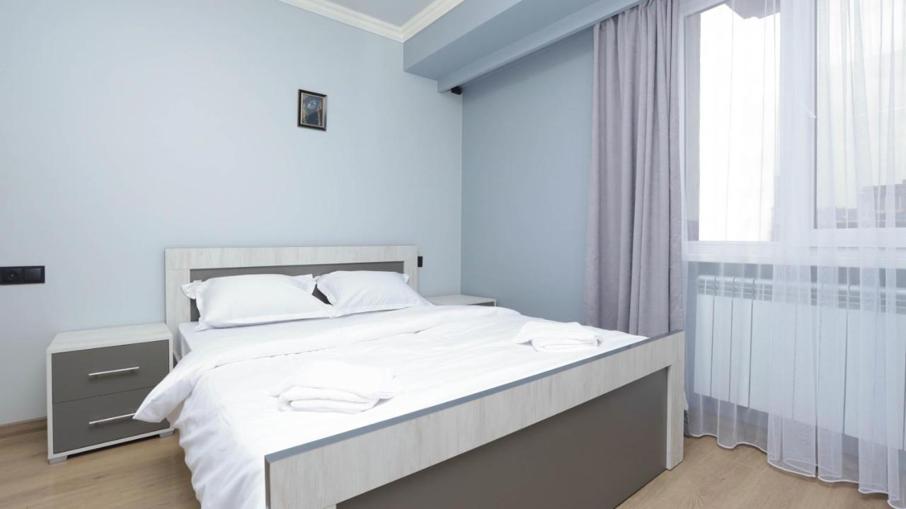 Stay Inn Apartments On Amiryan 15 เยเรวาน ภายนอก รูปภาพ