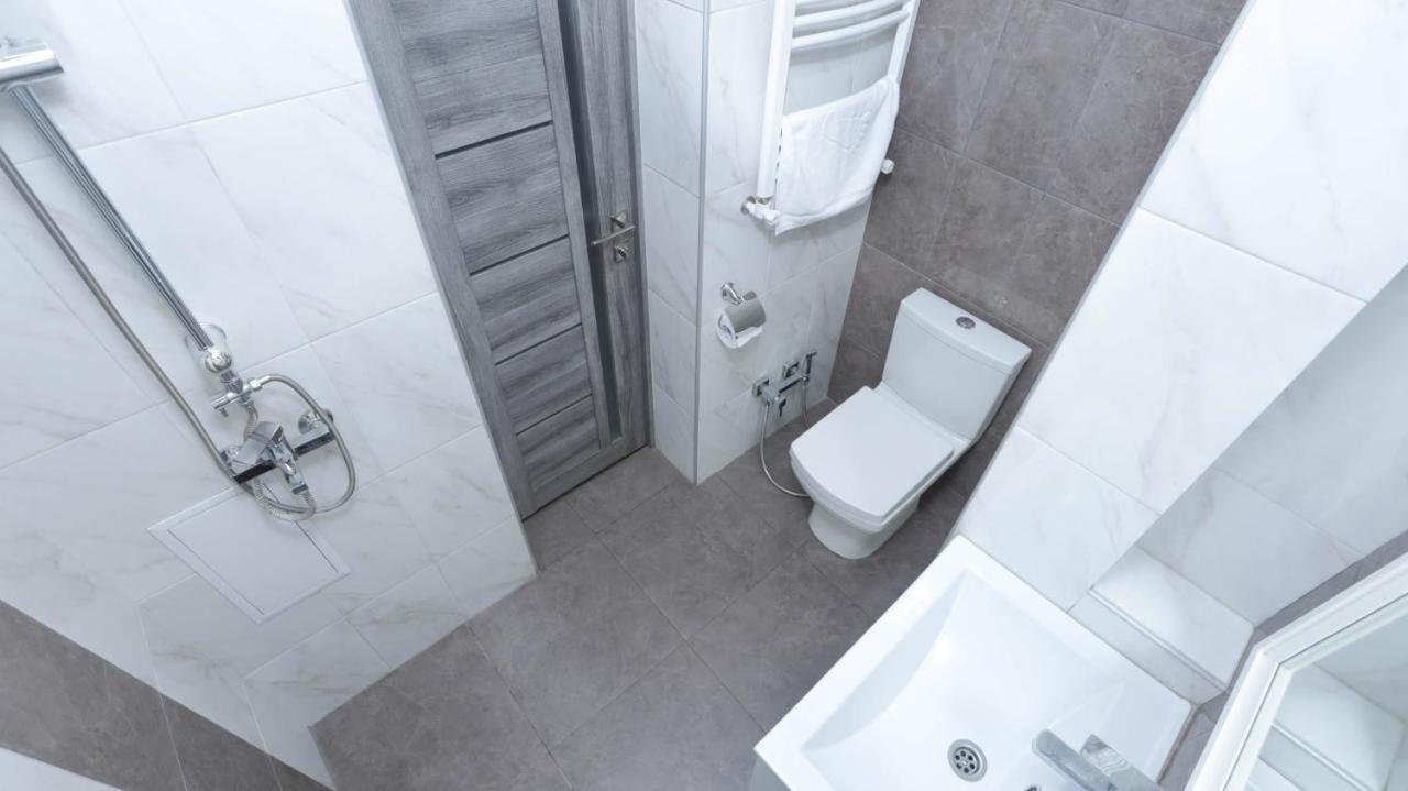 Stay Inn Apartments On Amiryan 15 เยเรวาน ภายนอก รูปภาพ