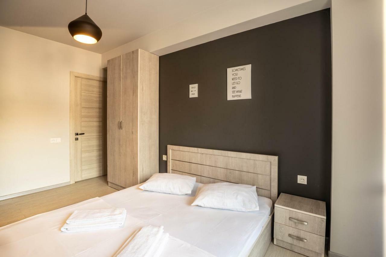 Stay Inn Apartments On Amiryan 15 เยเรวาน ภายนอก รูปภาพ