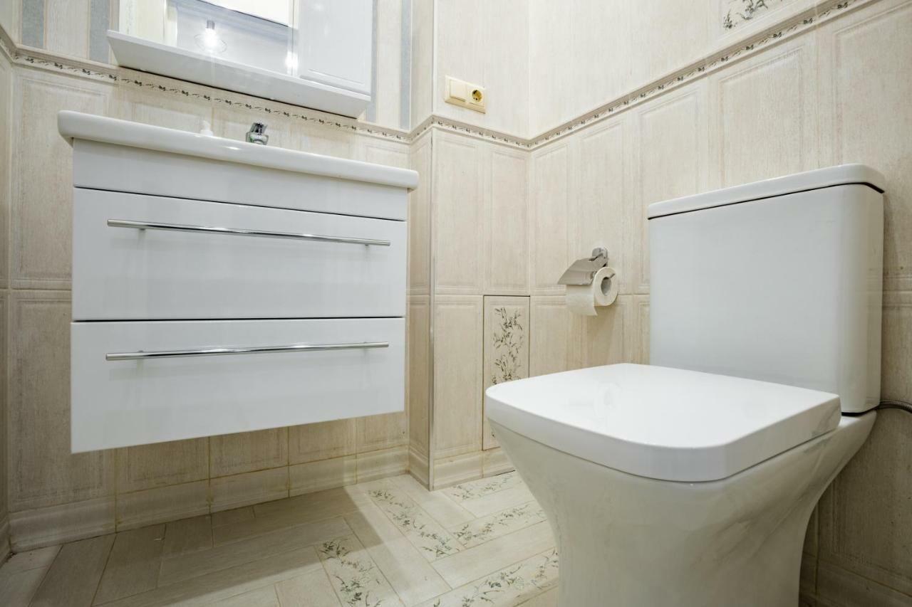 Stay Inn Apartments On Amiryan 15 เยเรวาน ภายนอก รูปภาพ